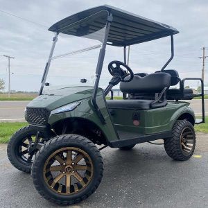 2018 E-Z-GO Gas TXT, Hunter Green Storm Body